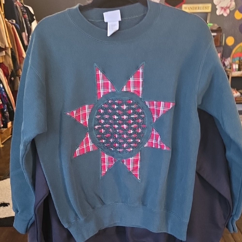 Vintage Pro Spirit Athletic Gear Green Sweatshirt with Red Plaid Star